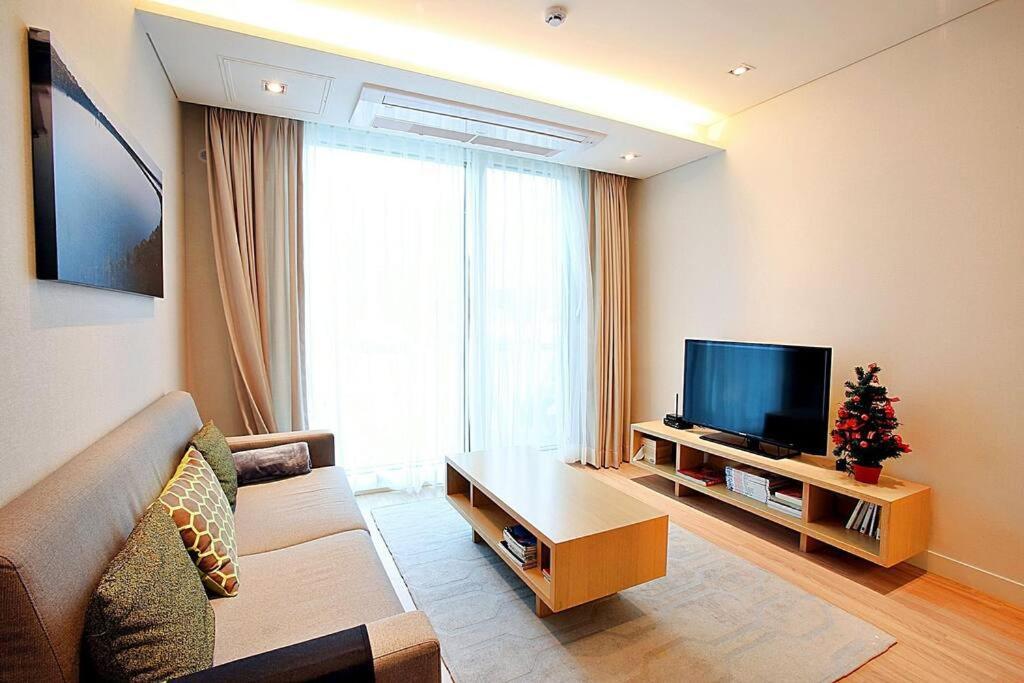 Coveted Palms Village Pension Jeju Dış mekan fotoğraf