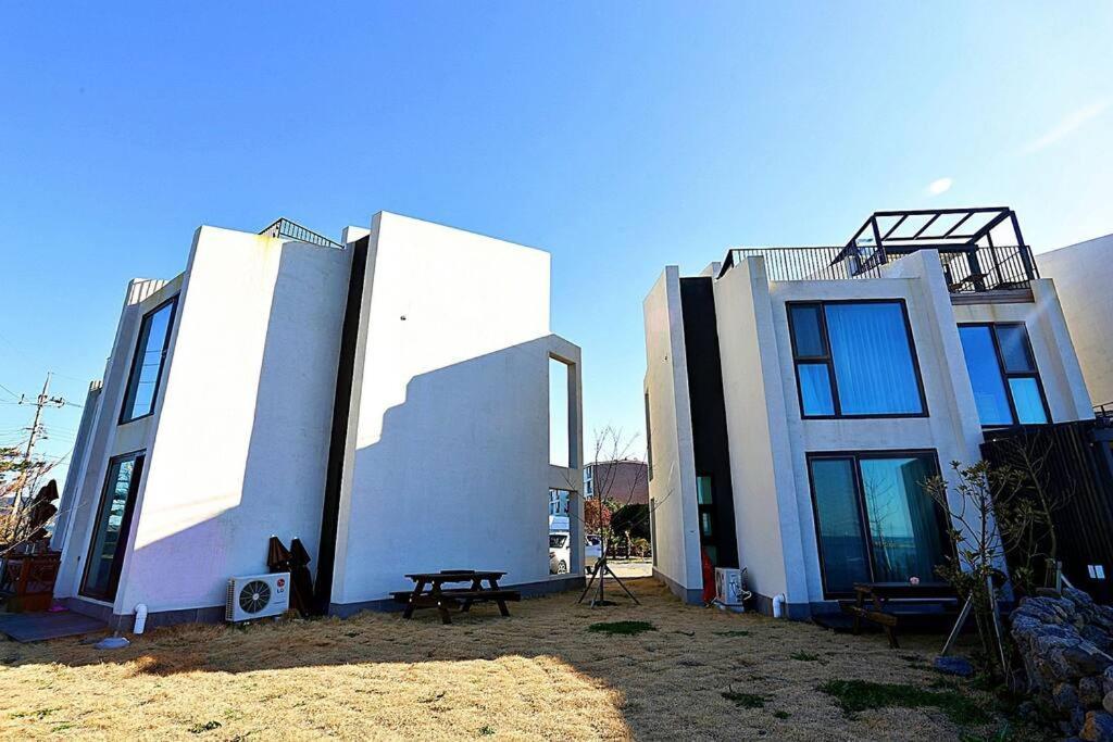 Coveted Palms Village Pension Jeju Dış mekan fotoğraf