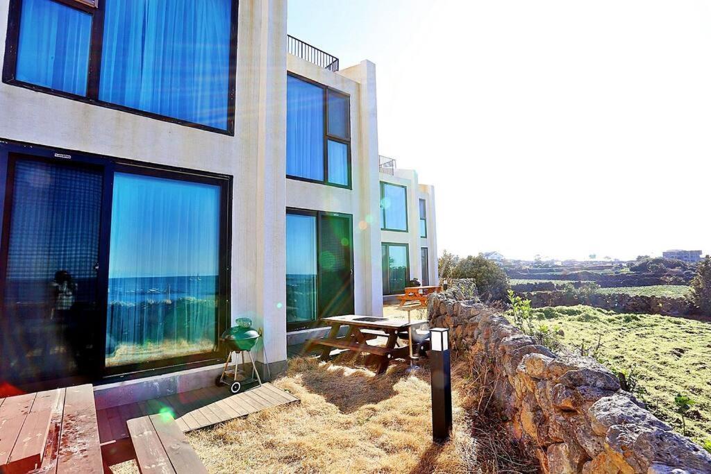 Coveted Palms Village Pension Jeju Dış mekan fotoğraf